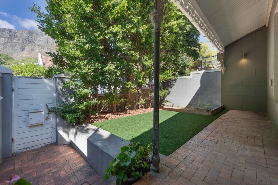 2 Bedroom Property for Sale in Oranjezicht Western Cape